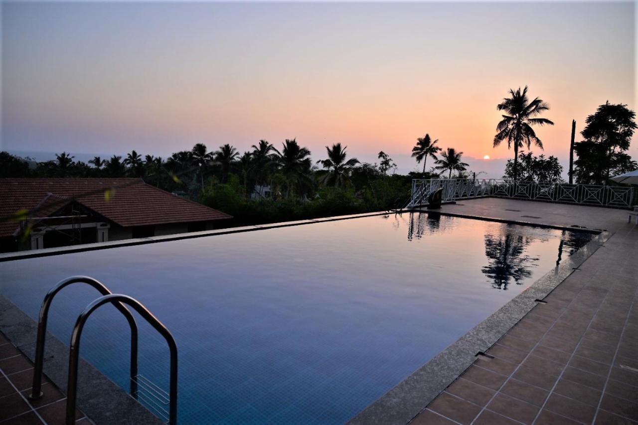 Aadisaktthi Leisure Resort, Kovalam Thiruvananthapuram Exteriör bild